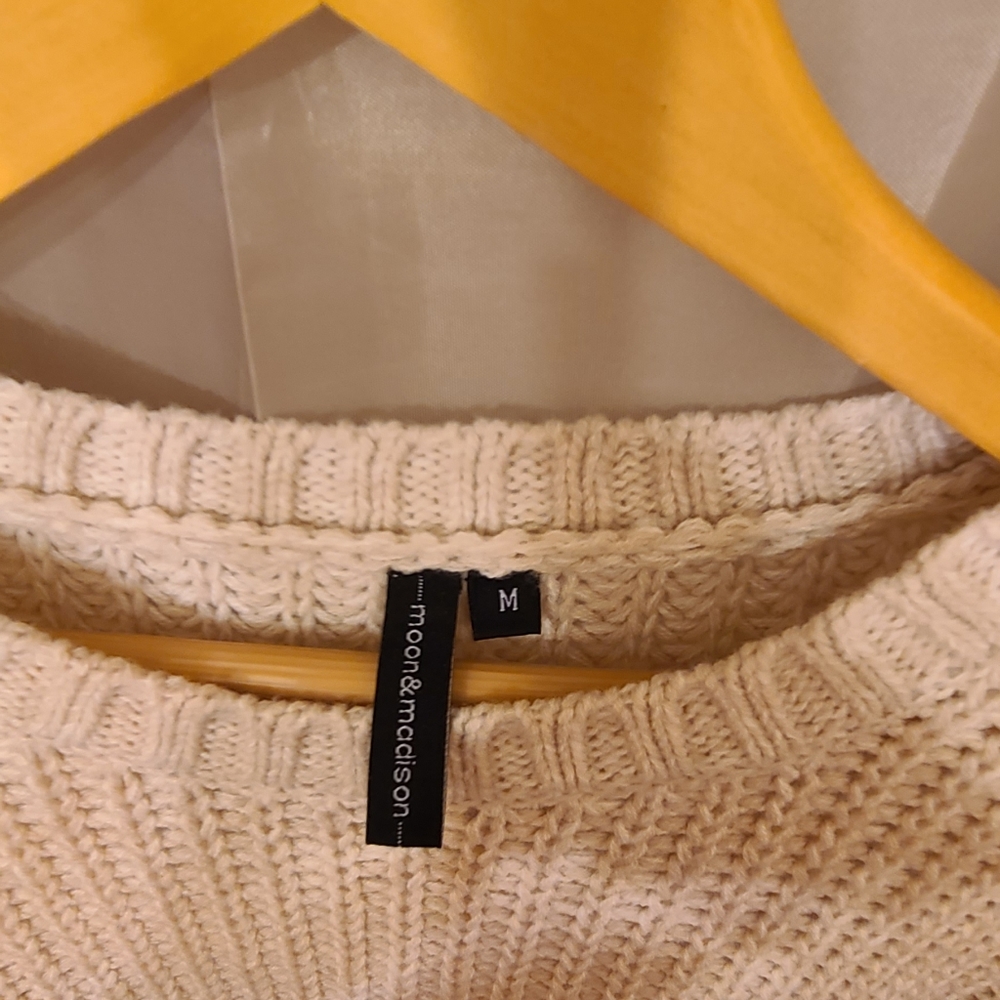 Sweater - Picture 3 of 3
